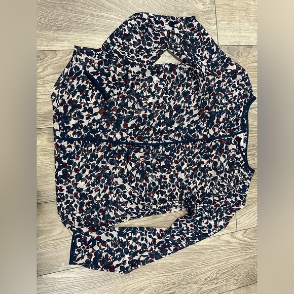 LOFT Blue and Red Buttoned Blouse 🖤♥️ - Picture 8 of 12